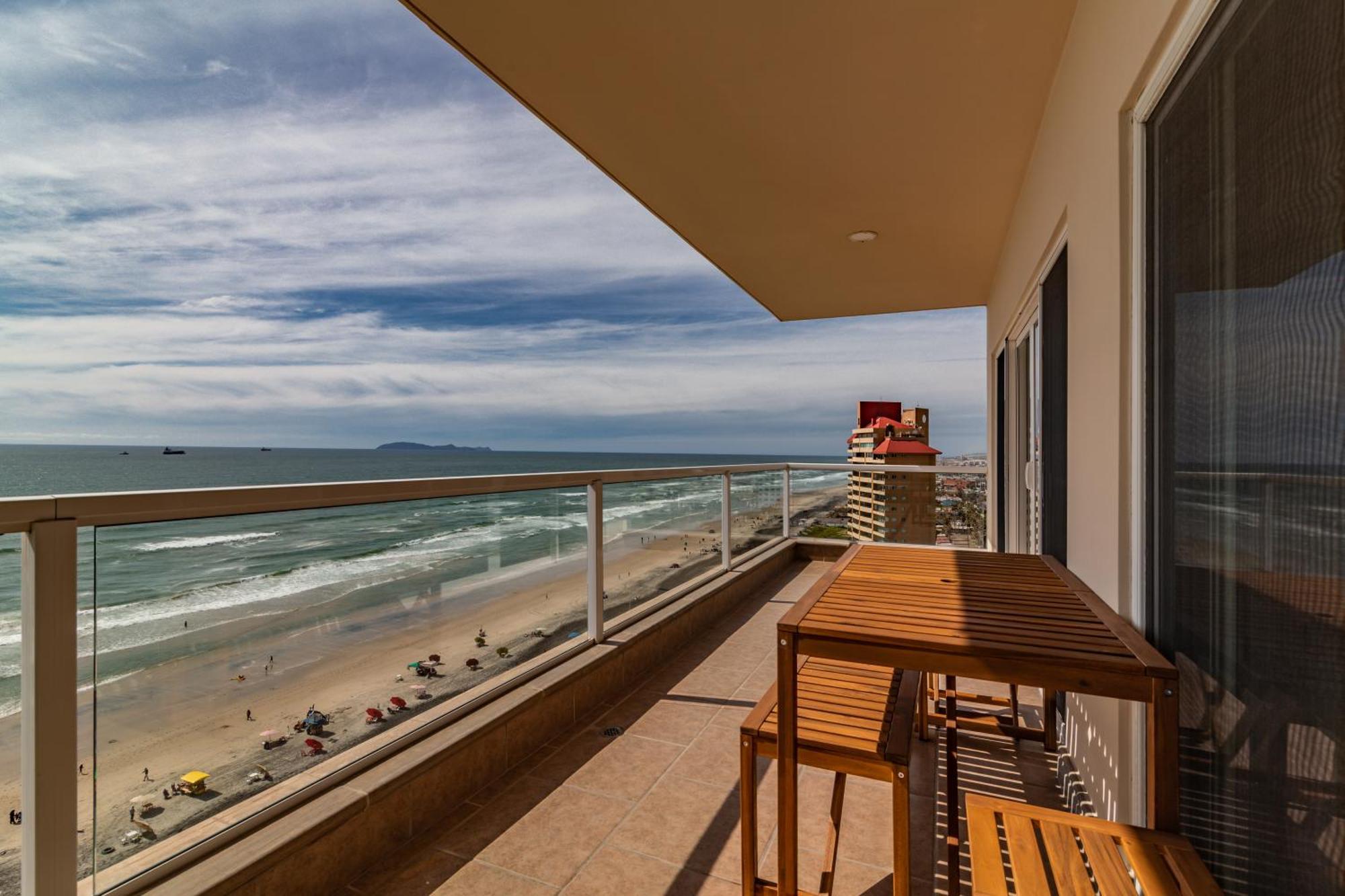 Rosarito Beach Luxury Beachfront Walk 2 Papas & Beer Exterior foto